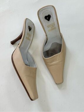 Vintage Italian Tan Leather Mule Kitten Heels